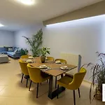 Villasdinafplio - Diva & Perla